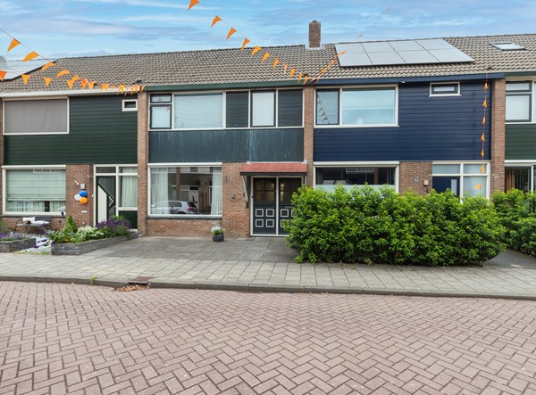 Lijsterbesstraat 6, 2371TH Roelofarendsveen